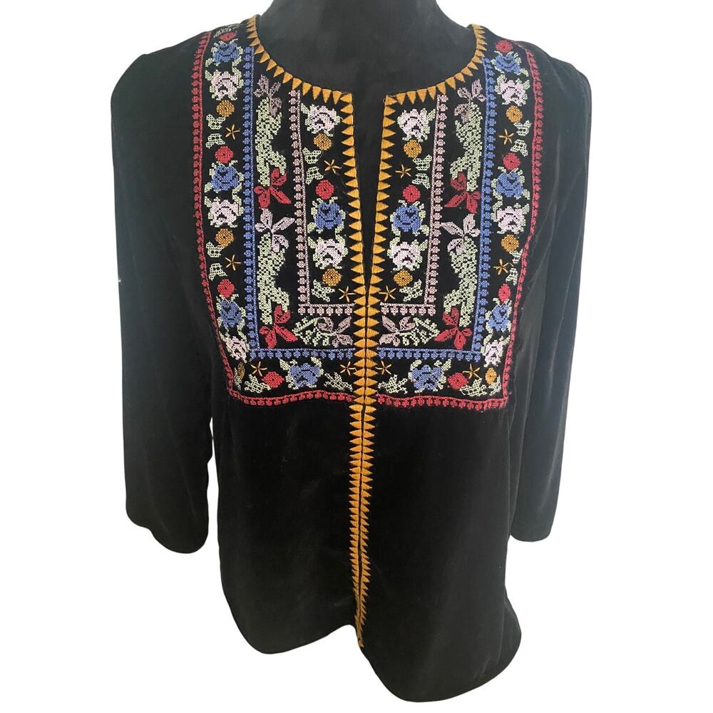 Boho Chic Black Embroidered Peasant Top – Long Sleeve Festival Blouse